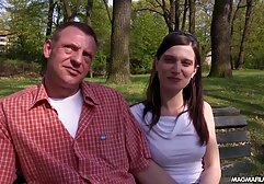 A taps kezdte érezni a fekete ember fejét. Felemelték a szájukkal, majd a résben pinára élvezés feladták. Vaginája van, barna, teljesíti a pornó csésze.