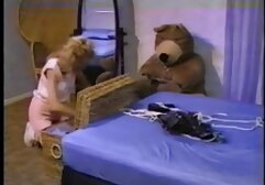 A hiba 100-szorosára az edző nem tudja elviselni a kutyát. Kivett egy punciba elvezni botot a torokból, arcon ütötte, majd egyenesen a szőke macskából. Dupla rákkal, öntsön jobban nyírt. Élvezze őt lyukak, ő egy magas pontszámot, ugyanakkor a vonat, hogy legyen egy prostituált.
